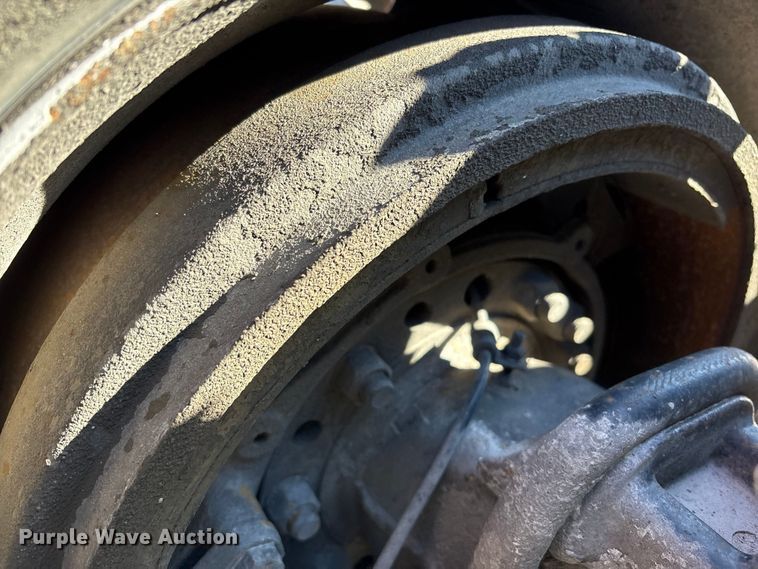 image for item FK1222 2017 Freightliner Cascadia 125 semi truck