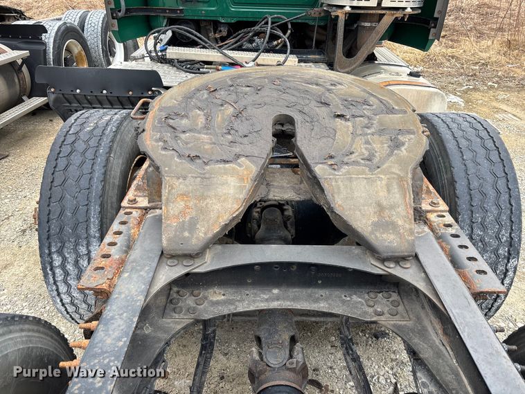 image for item FK1223 2016 Mack CXU613 semi truck