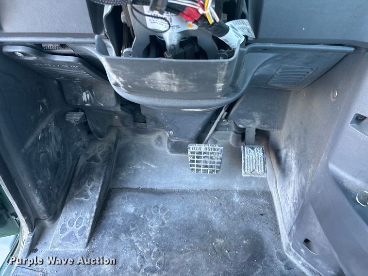 image for item FK1223 2016 Mack CXU613 semi truck