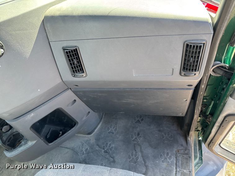 image for item FK1223 2016 Mack CXU613 semi truck