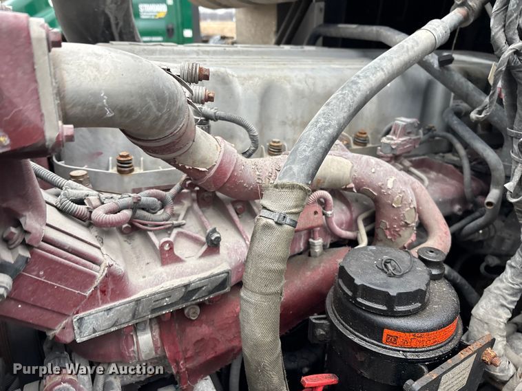 image for item FK1223 2016 Mack CXU613 semi truck