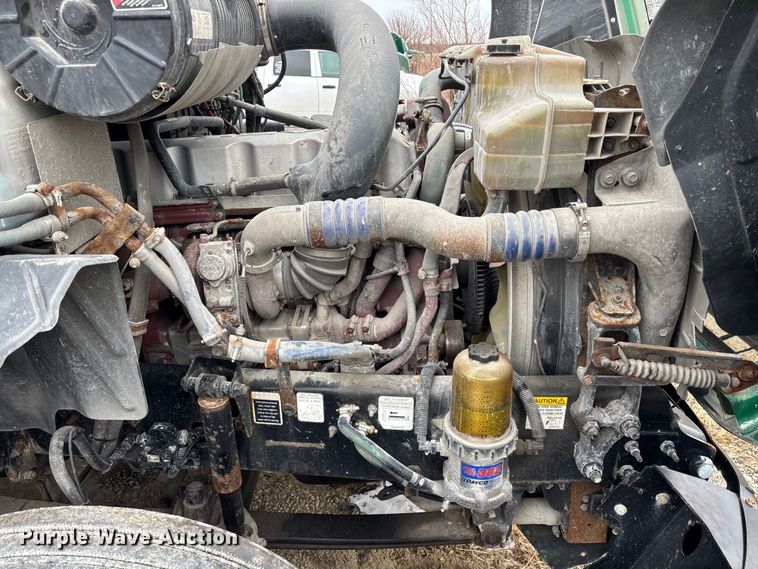 image for item FK1223 2016 Mack CXU613 semi truck