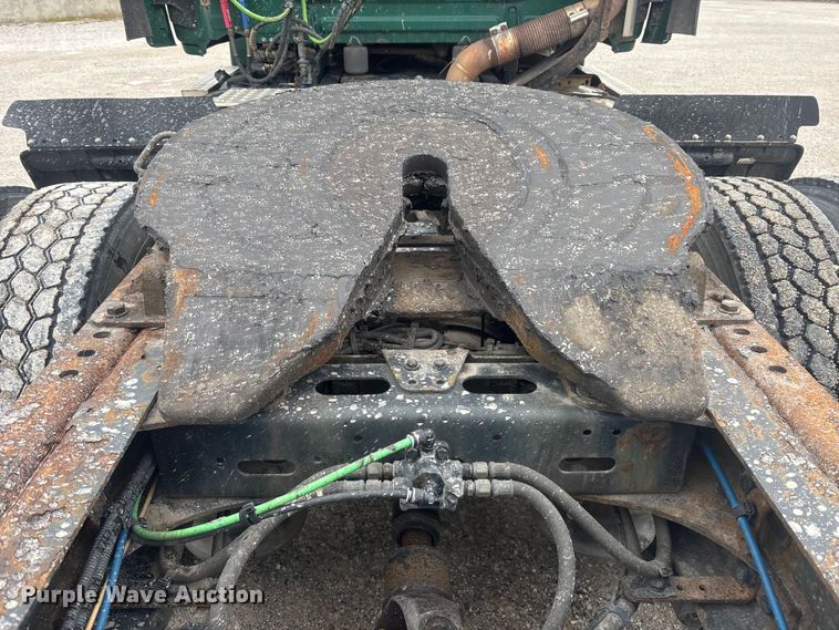 image for item FK1224 2017 Freightliner Cascadia 125 semi truck