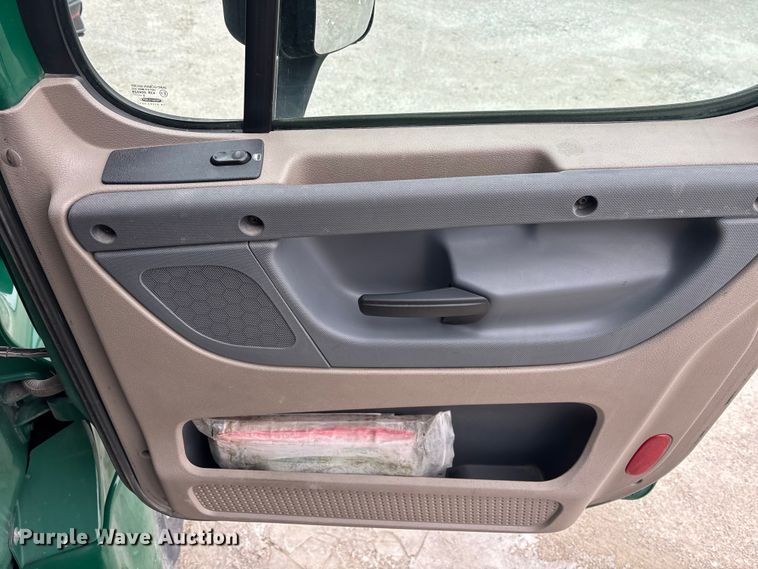 image for item FK1224 2017 Freightliner Cascadia 125 semi truck