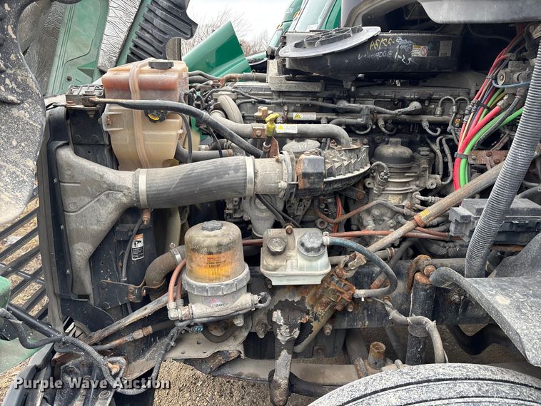 image for item FK1224 2017 Freightliner Cascadia 125 semi truck