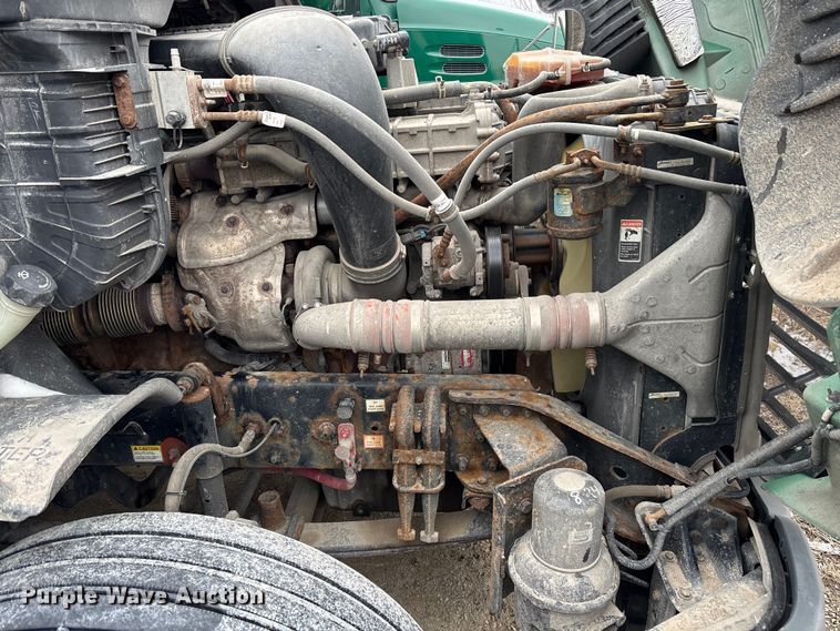 image for item FK1224 2017 Freightliner Cascadia 125 semi truck