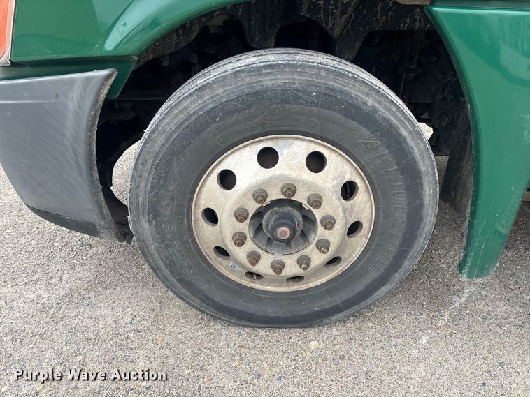 image for item FK1224 2017 Freightliner Cascadia 125 semi truck