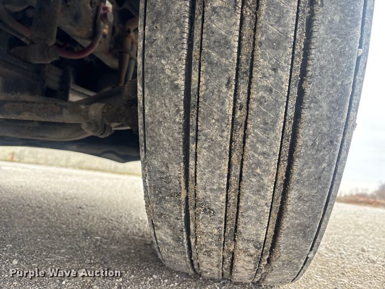 image for item FK1224 2017 Freightliner Cascadia 125 semi truck