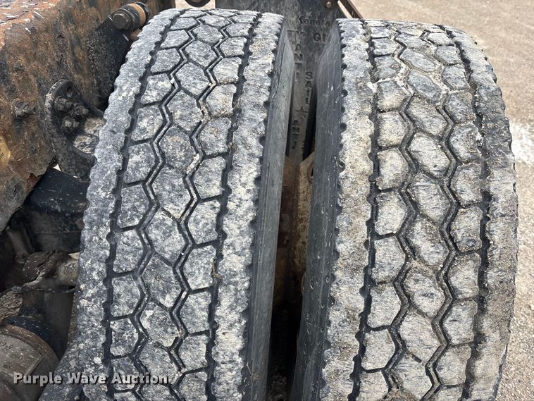 image for item FK1224 2017 Freightliner Cascadia 125 semi truck