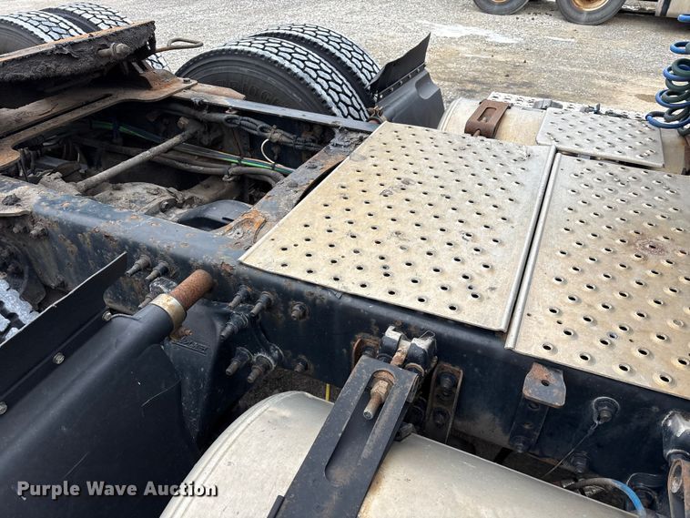 image for item FK1225 2017 Freightliner Cascadia 125 semi truck