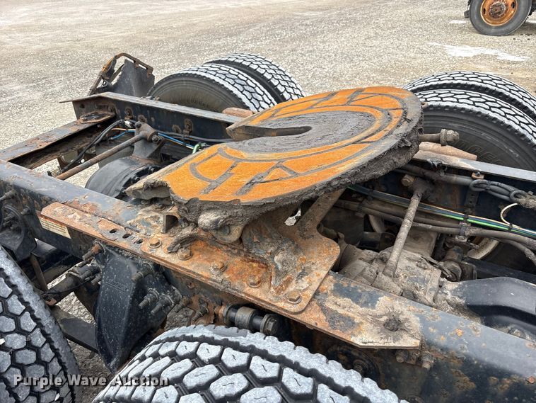 image for item FK1225 2017 Freightliner Cascadia 125 semi truck