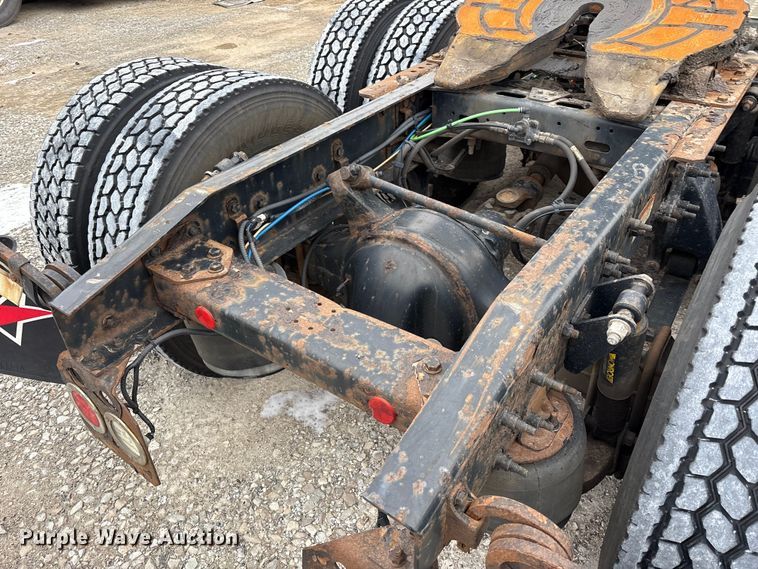 image for item FK1225 2017 Freightliner Cascadia 125 semi truck