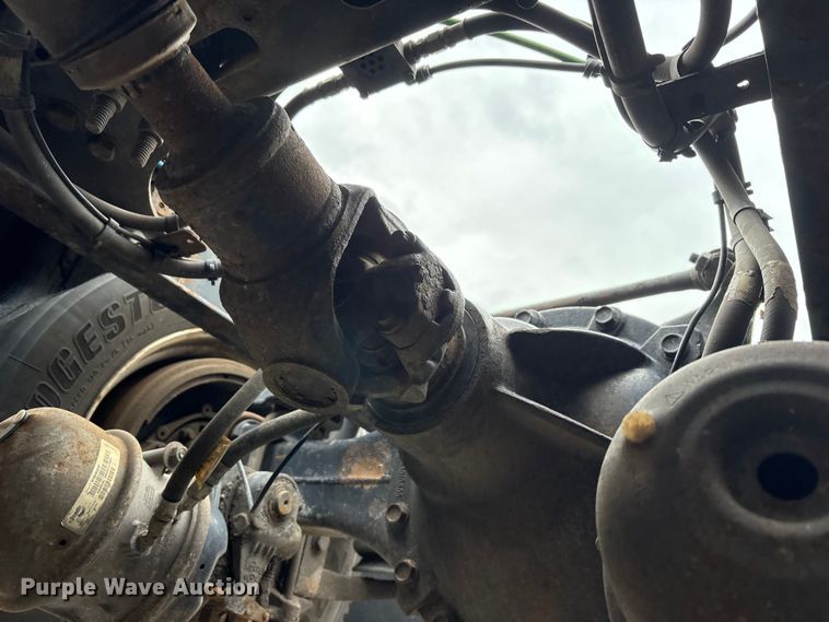 image for item FK1225 2017 Freightliner Cascadia 125 semi truck