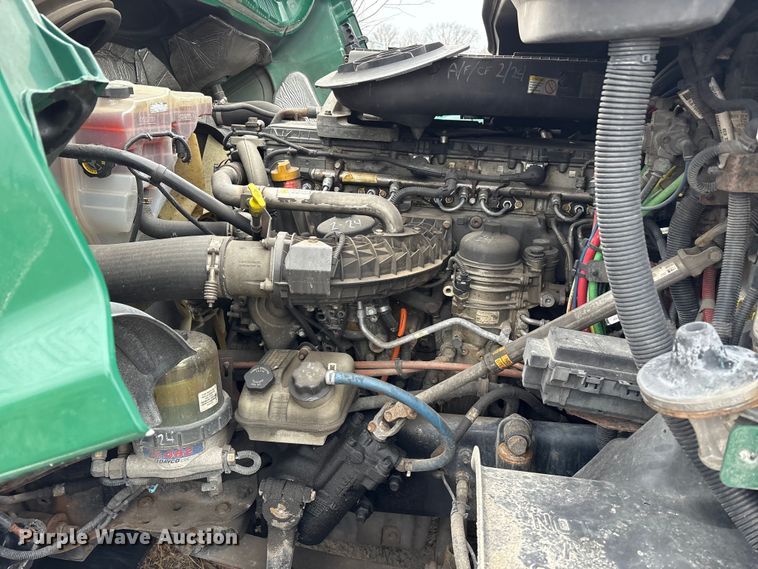 image for item FK1225 2017 Freightliner Cascadia 125 semi truck