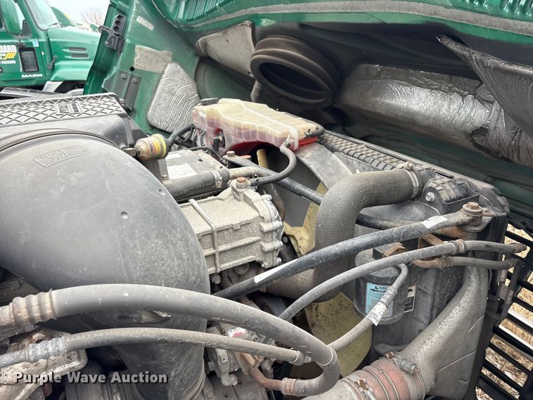 image for item FK1225 2017 Freightliner Cascadia 125 semi truck