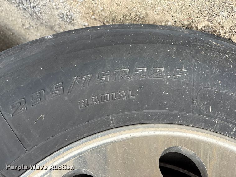 image for item FK1225 2017 Freightliner Cascadia 125 semi truck