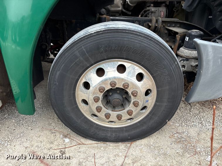 image for item FK1225 2017 Freightliner Cascadia 125 semi truck