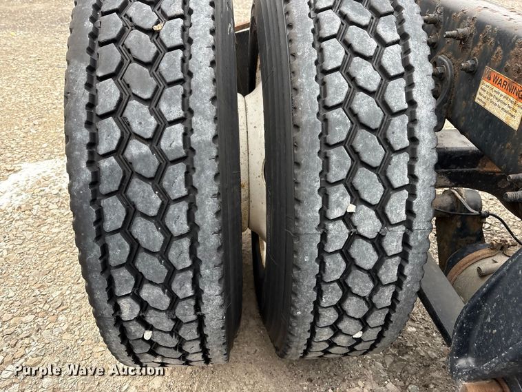 image for item FK1225 2017 Freightliner Cascadia 125 semi truck