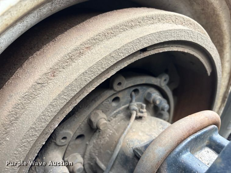 image for item FK1225 2017 Freightliner Cascadia 125 semi truck