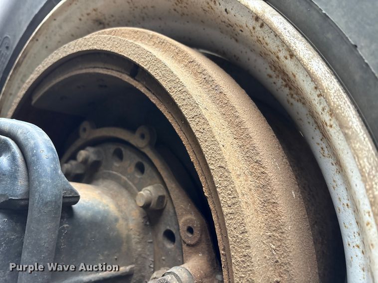 image for item FK1225 2017 Freightliner Cascadia 125 semi truck