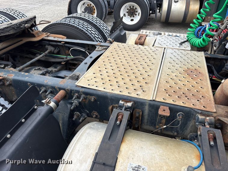 image for item FK1226 2017 Freightliner Cascadia 125 semi truck