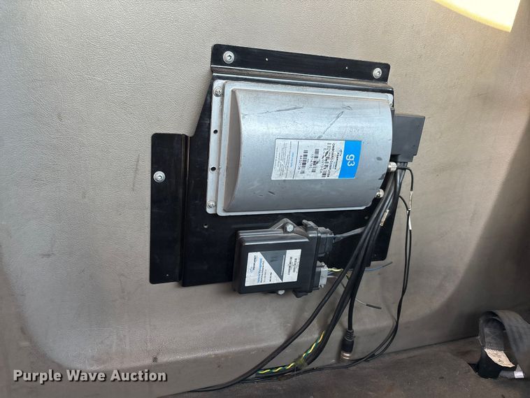 image for item FK1226 2017 Freightliner Cascadia 125 semi truck