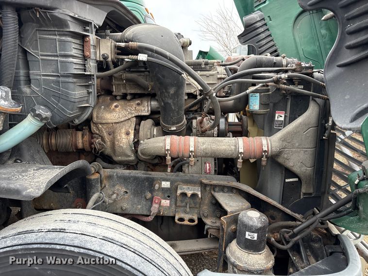 image for item FK1226 2017 Freightliner Cascadia 125 semi truck