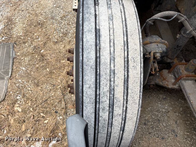 image for item FK1226 2017 Freightliner Cascadia 125 semi truck