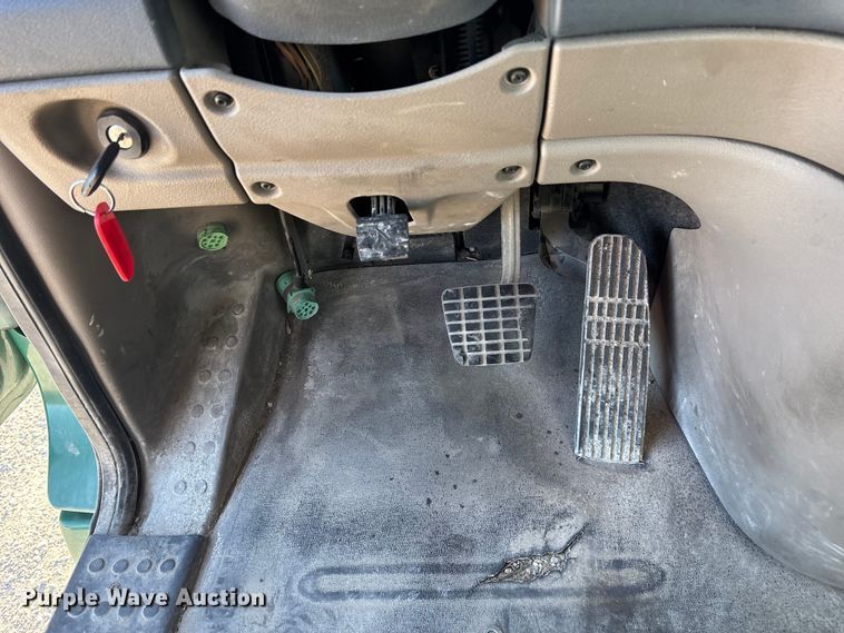 image for item FK1227 2017 Freightliner Cascadia 125 semi truck