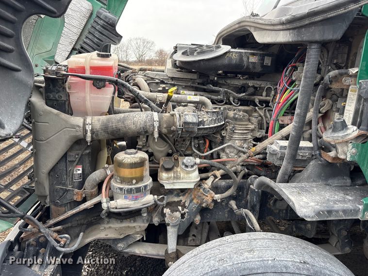 image for item FK1227 2017 Freightliner Cascadia 125 semi truck