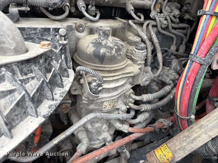 image for item FK1227 2017 Freightliner Cascadia 125 semi truck