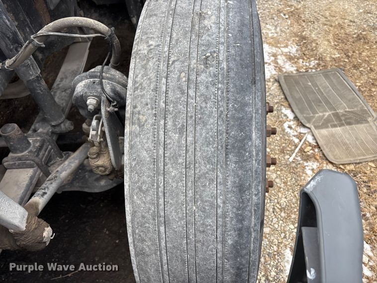 image for item FK1227 2017 Freightliner Cascadia 125 semi truck