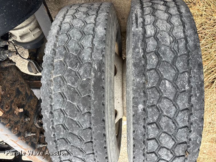 image for item FK1227 2017 Freightliner Cascadia 125 semi truck