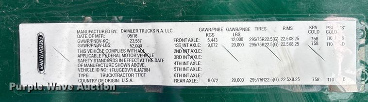 image for item FK1227 2017 Freightliner Cascadia 125 semi truck
