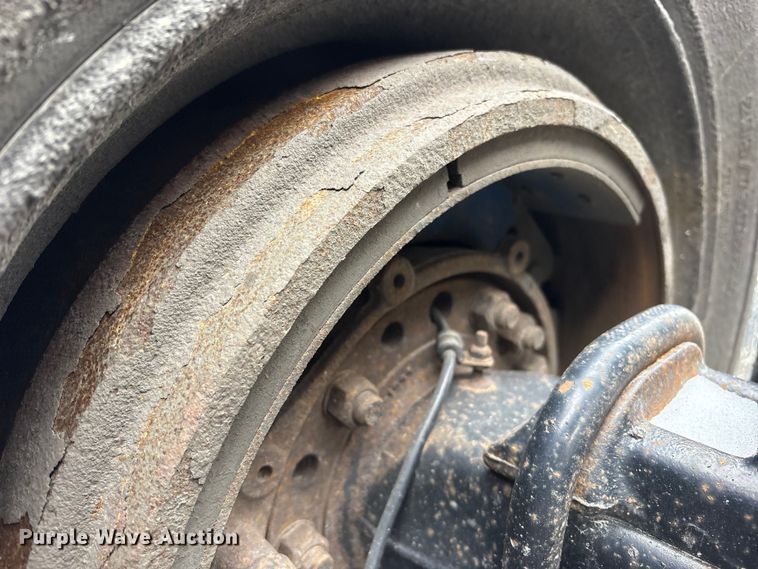 image for item FK1228 2017 Freightliner Cascadia 125 semi truck