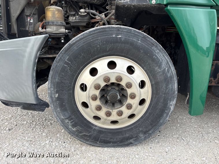 image for item FK1228 2017 Freightliner Cascadia 125 semi truck