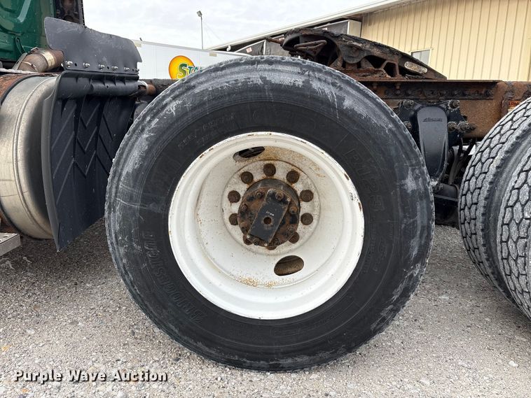 image for item FK1228 2017 Freightliner Cascadia 125 semi truck