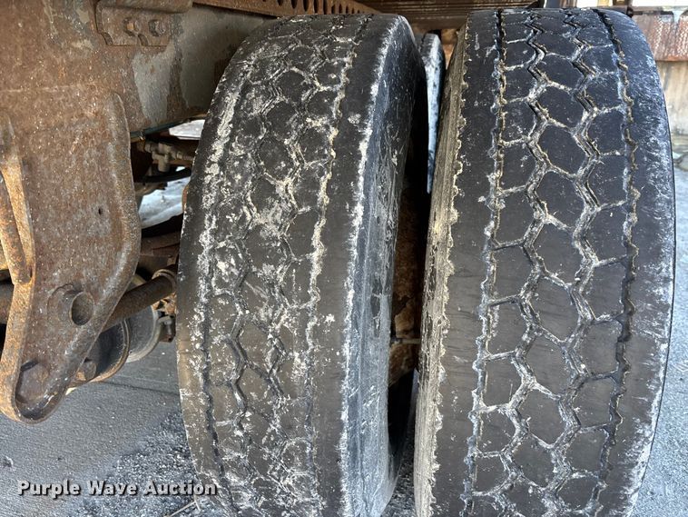 image for item FK1230 2013 Strick dry van trailer