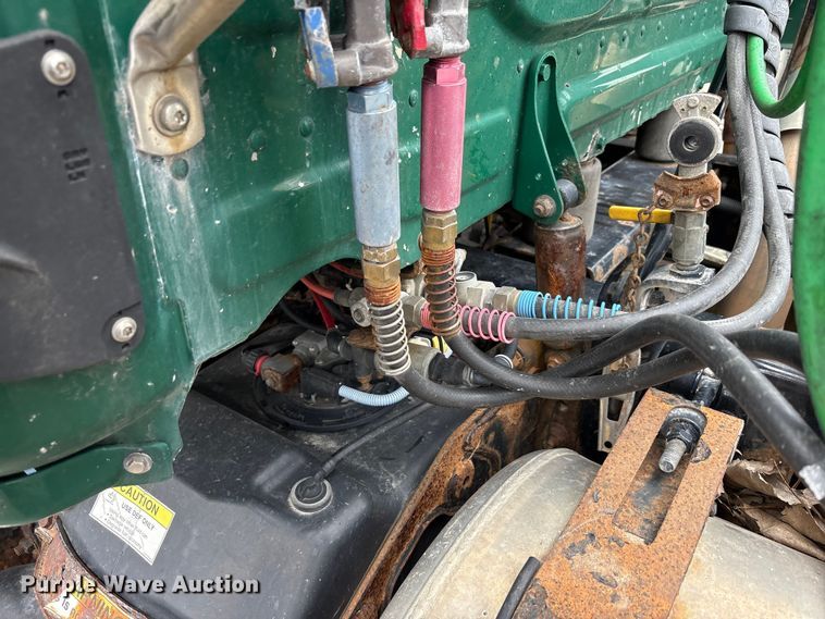 image for item FK1393 2017 Freightliner Cascadia 125 semi truck