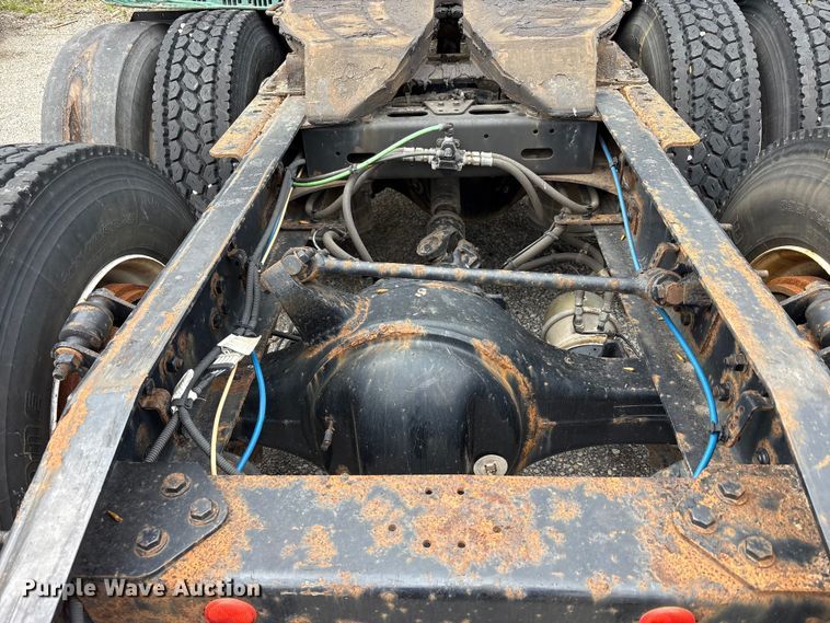 image for item FK1393 2017 Freightliner Cascadia 125 semi truck