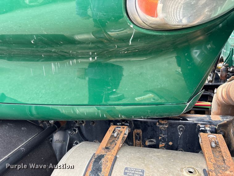 image for item FK1393 2017 Freightliner Cascadia 125 semi truck