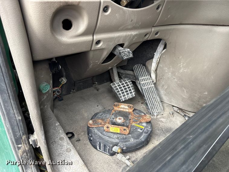 image for item FK1393 2017 Freightliner Cascadia 125 semi truck