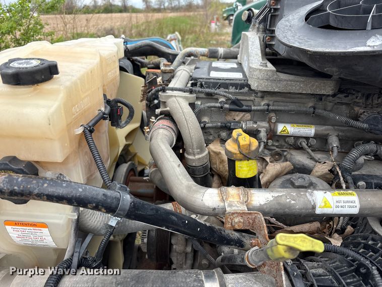 image for item FK1393 2017 Freightliner Cascadia 125 semi truck