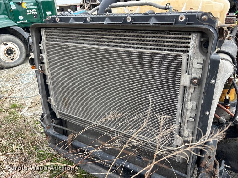 image for item FK1393 2017 Freightliner Cascadia 125 semi truck