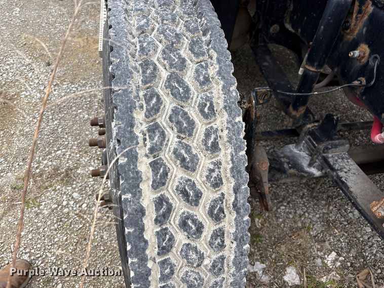 image for item FK1393 2017 Freightliner Cascadia 125 semi truck