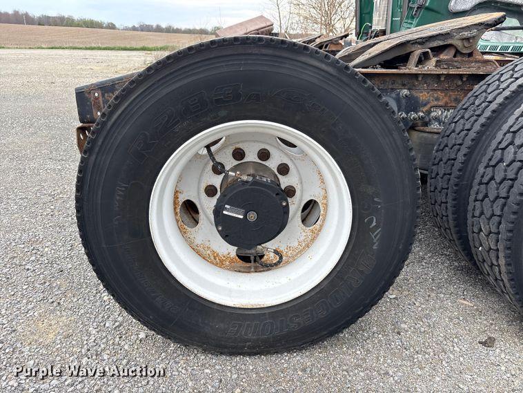 image for item FK1393 2017 Freightliner Cascadia 125 semi truck