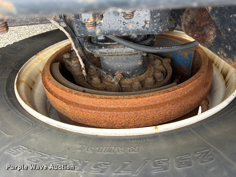 image for item FK1393 2017 Freightliner Cascadia 125 semi truck