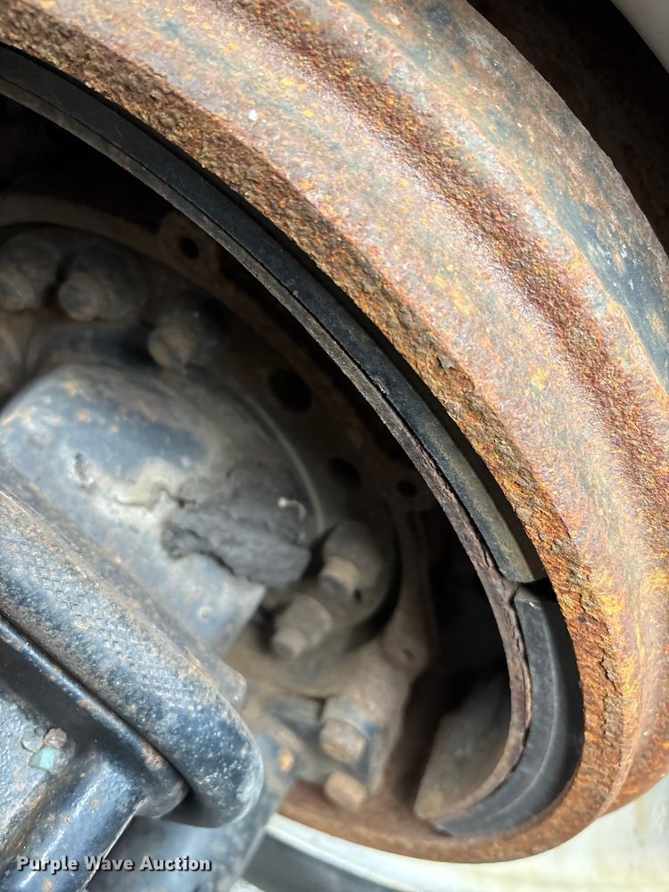 image for item FK1393 2017 Freightliner Cascadia 125 semi truck