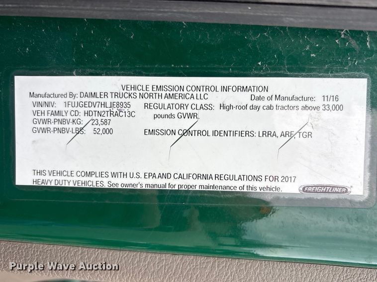 image for item FK1393 2017 Freightliner Cascadia 125 semi truck