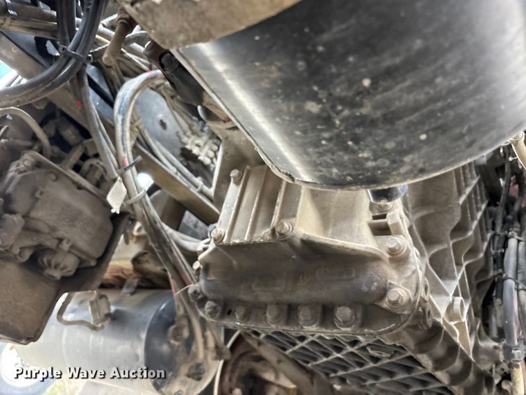 image for item FK1394 2013 Mack CXU613 semi truck